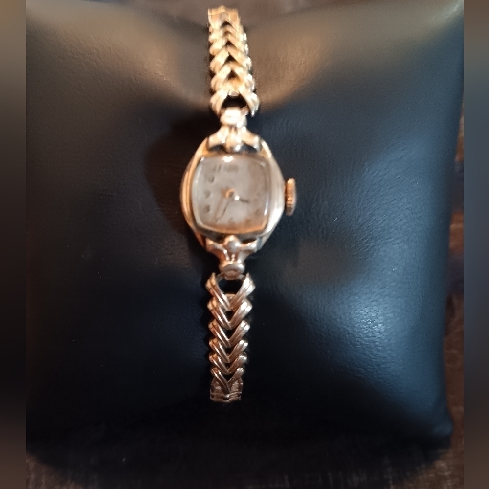 Very Rare Seth Thomas Womens Watch Very Rare Seth Thomas Womens Watch